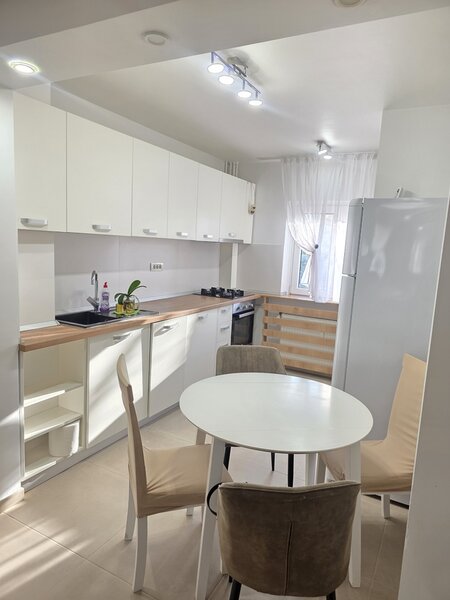 Dorobanti Beller, C-tin Aricescu, Floreasca
